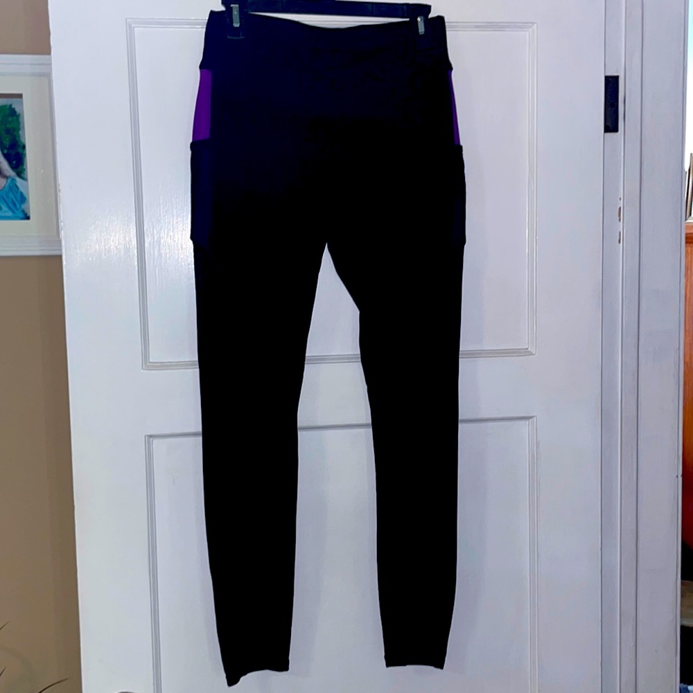 Work out leggings with pocket for phone on sides